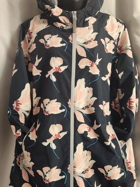 🔥Like New 🔥Etage By Artic Women’s Floral Packable Hooded Jacket - Navy & Blush